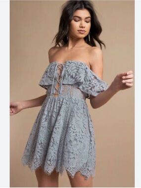TOBI Off-Shoulder Lace Mini Dress in Dusty Blue size Small